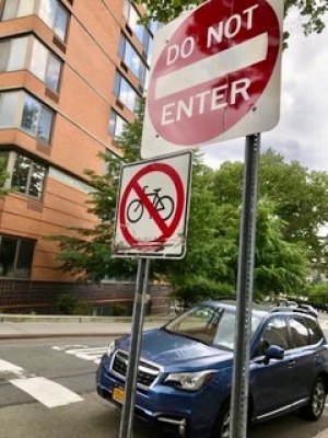 Roosevelt Island's got a bicycle problem The signs are clear at the west roadway entrance near Southtown, but are often ignored.